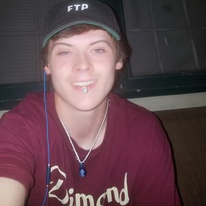 Meet your Posher, Max